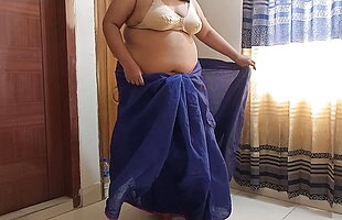 62y old palestine beautiful sexy granny wearing saree amp blouse Then a guy seduced amp fucks her Anal cum inside big ass