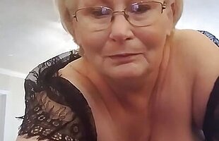 Granny FUcks BBC And Shows Off Will not hear of Huge Tits