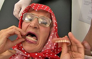 Toothless grandma 70 takes out her dentures before sexual congress